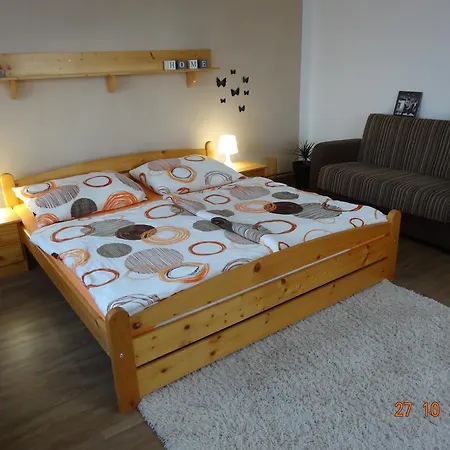 Pod Lesem Dobra Voda (Mrakotin)